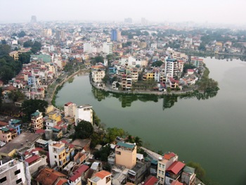 This birds-eye view photo of Hanoi, Vietnam from the Sofitel Plaza was taken by photographer Neil Ta from Toronto, Canada.